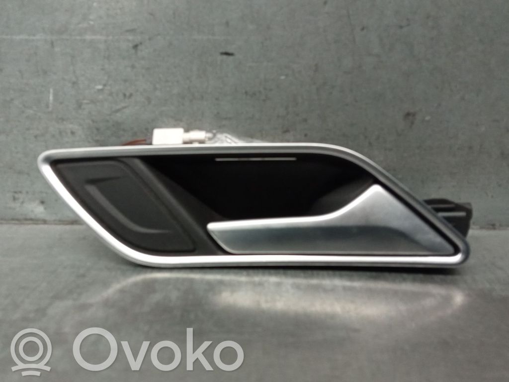 Audi A3 S3 8V Klamka wewnętrzna drzwi tylnych 