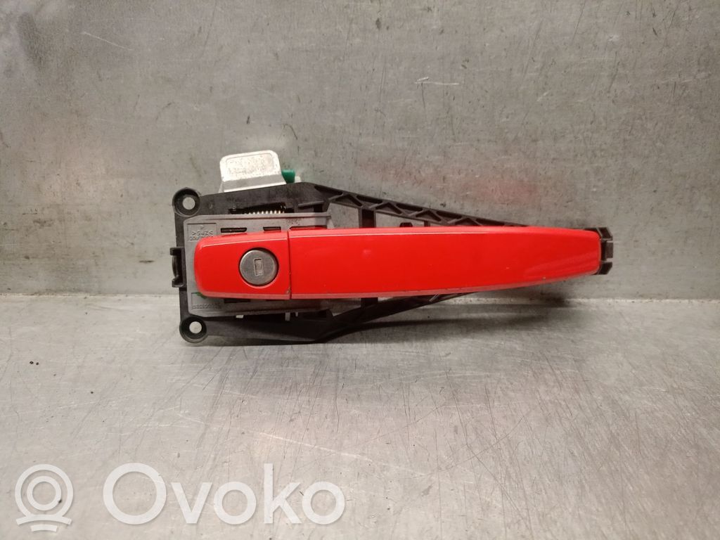 Opel Zafira B Front door exterior handle 