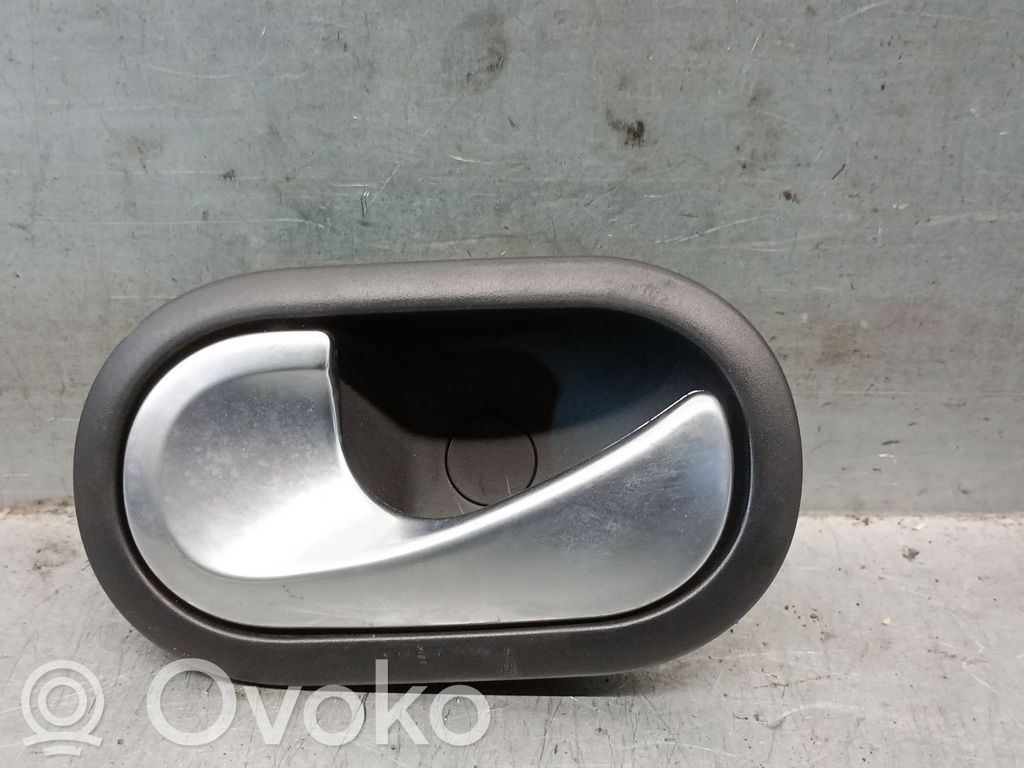 Renault Clio III Front door interior handle 
