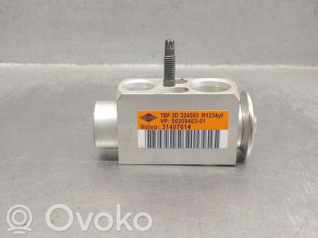 Volvo V40 Klimakühler 