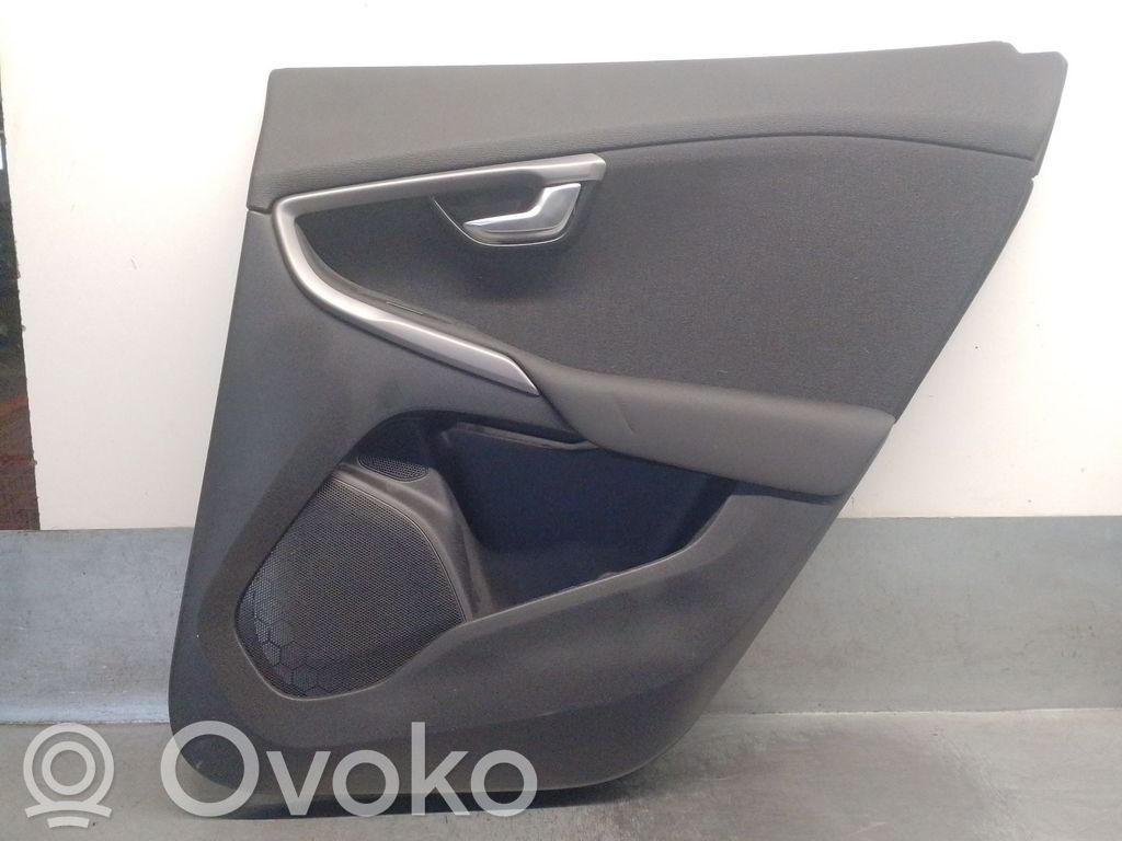 Volvo V40 Boczki / Poszycie drzwi tylnych 