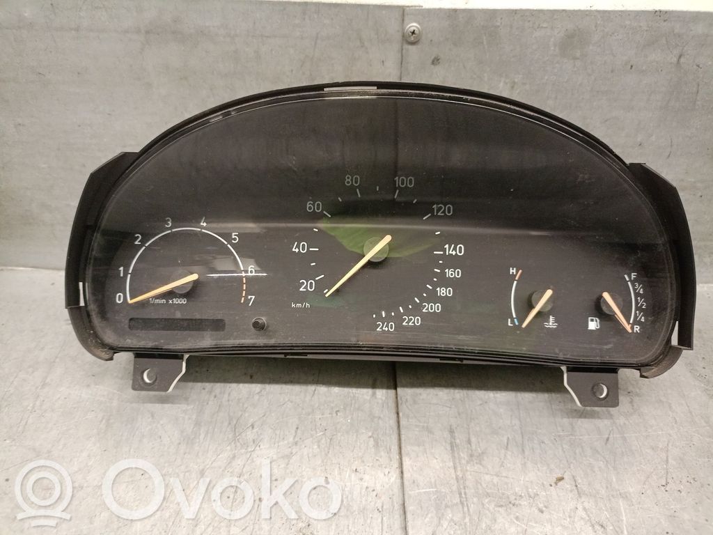 Saab 9-5 Speedometer (instrument cluster) 