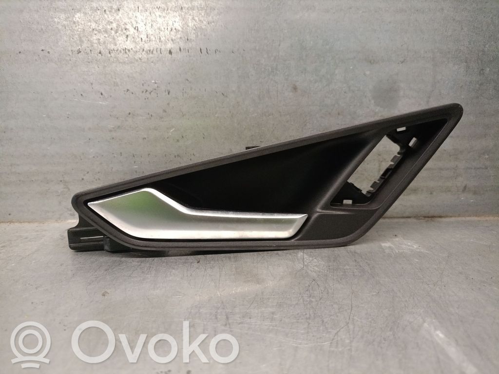 Audi Q2 - Manecilla interna puerta delantera 