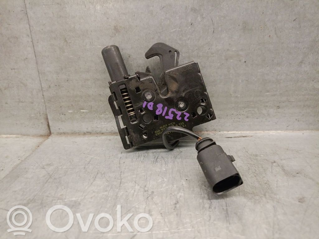 Audi Q2 - Kiinnityskoukku/-silmukka 