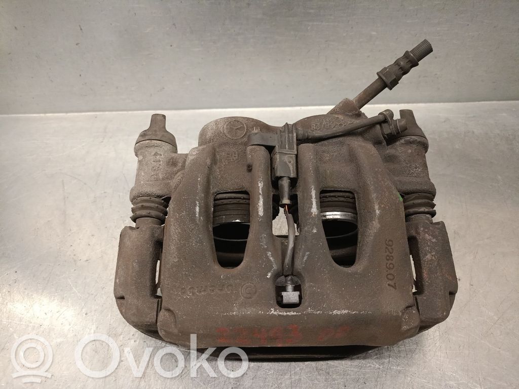 Zacisk hamulcowy przedni   2E0615106B,2E0615106B,928907BREMBO