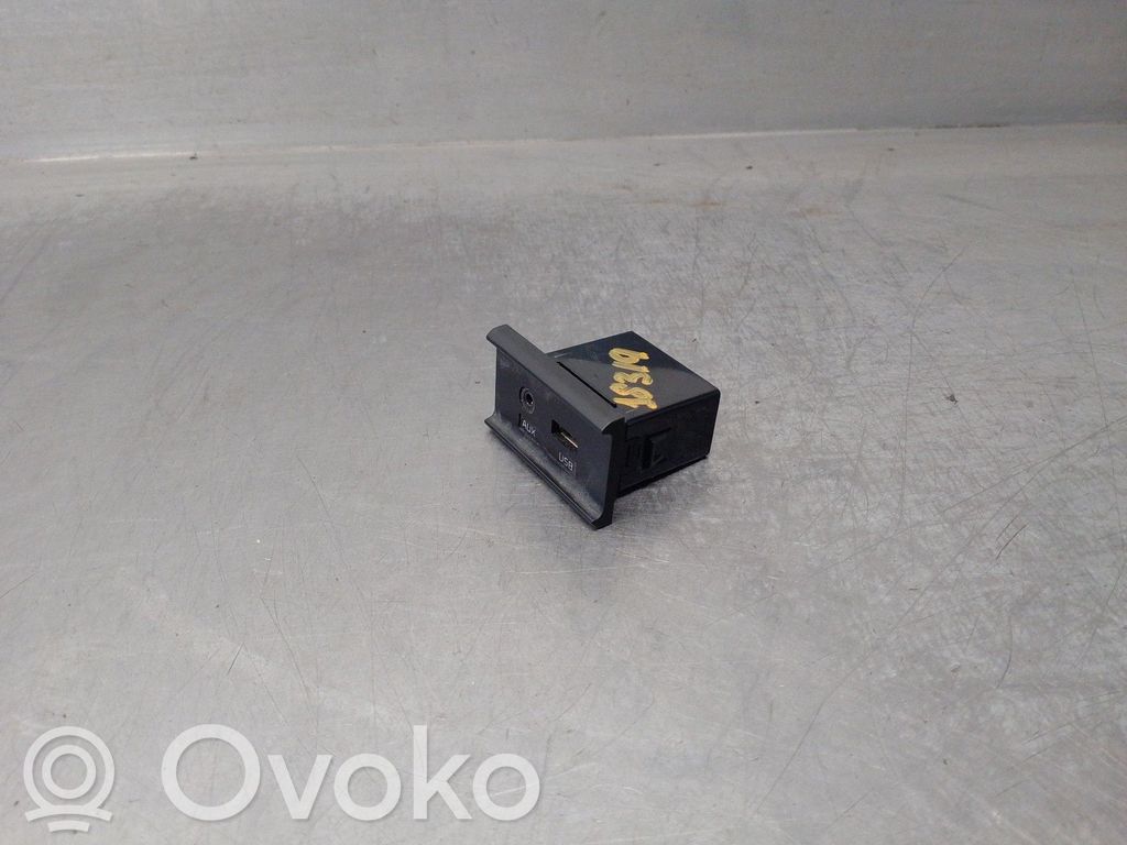 Interruptor de control del panel de luces   96120B2120