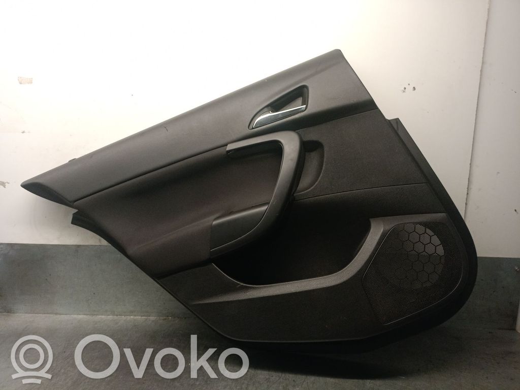 Opel Insignia A Boczki / Poszycie drzwi tylnych 