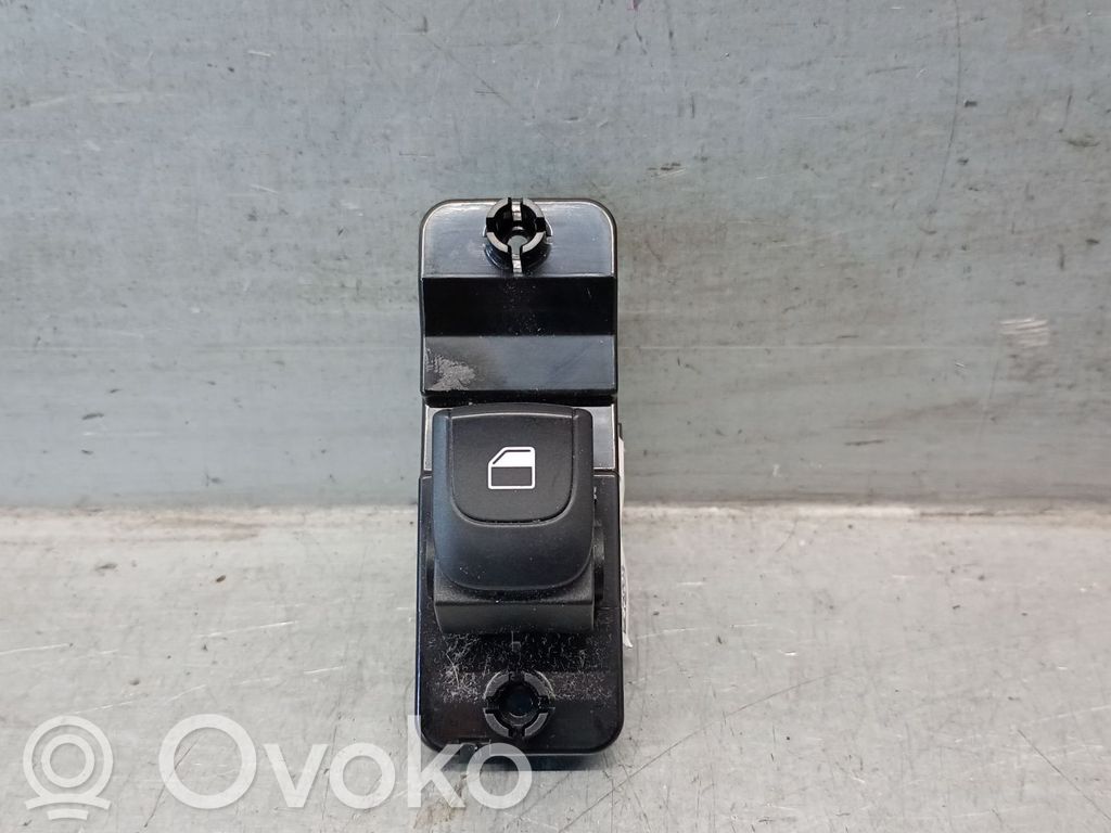 KIA Rio Electric window control switch 