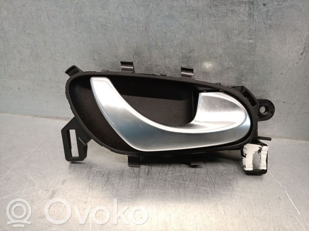 Renault Kadjar Manecilla interna puerta delantera 