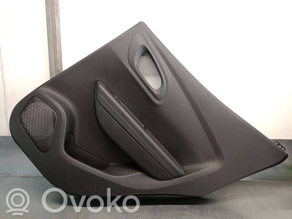 Renault Kadjar Takaoven verhoilu 
