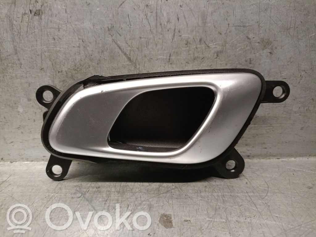 Manecilla interna puerta delantera   82613J7000,82613J7000