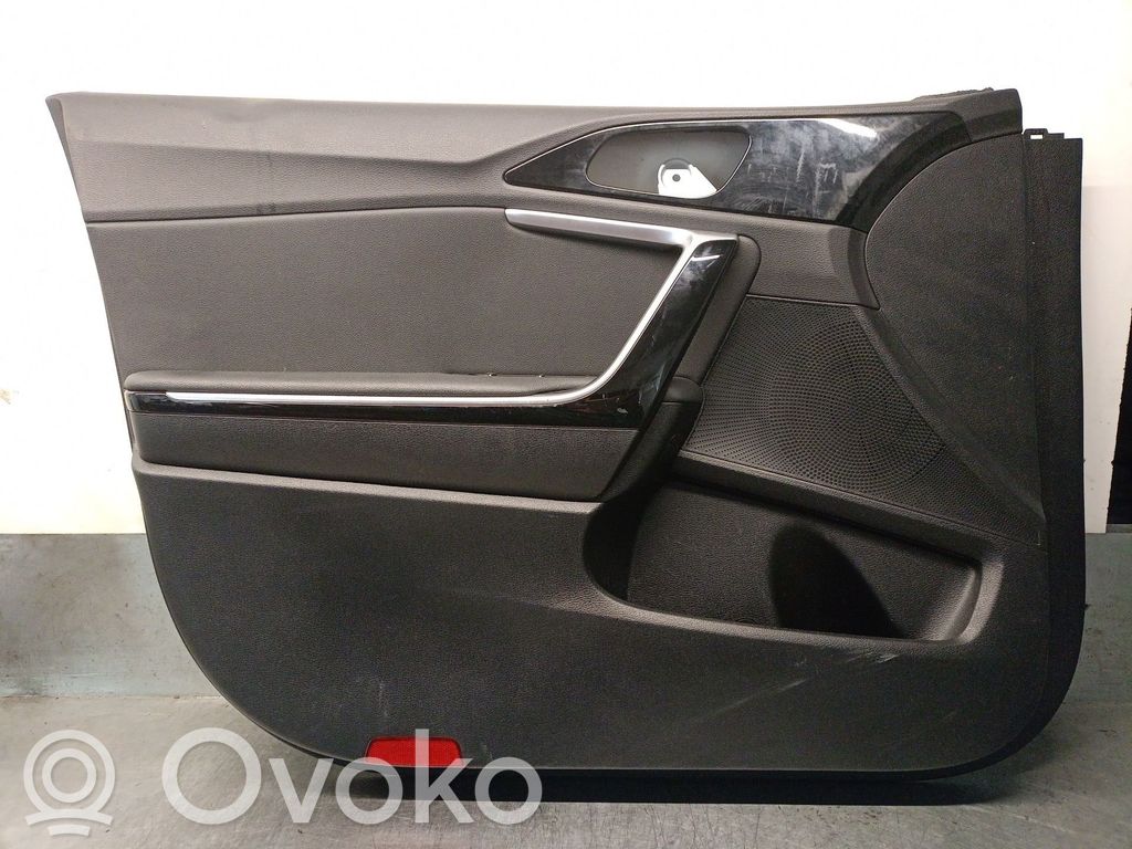 KIA Xceed Revestimiento de puerta delantera 