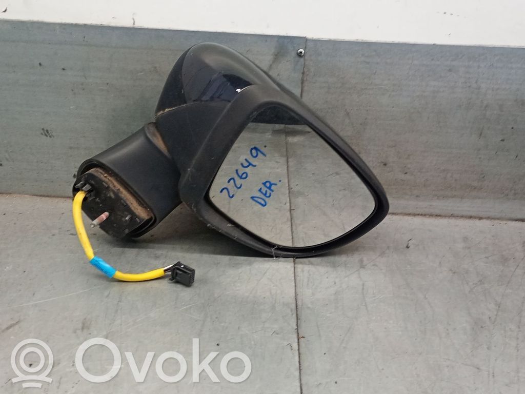 Renault Captur Front door electric wing mirror 