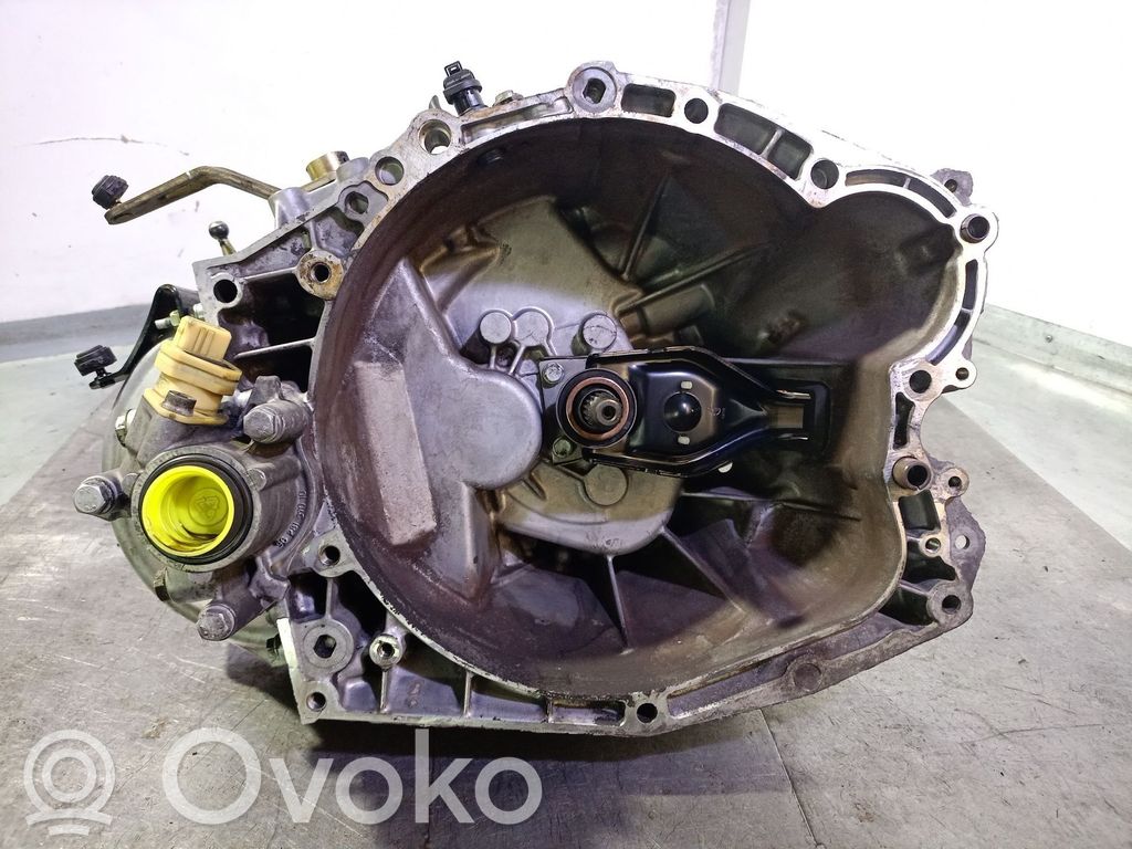Peugeot 206 Cutie viteze manuală cu 5 trepte 