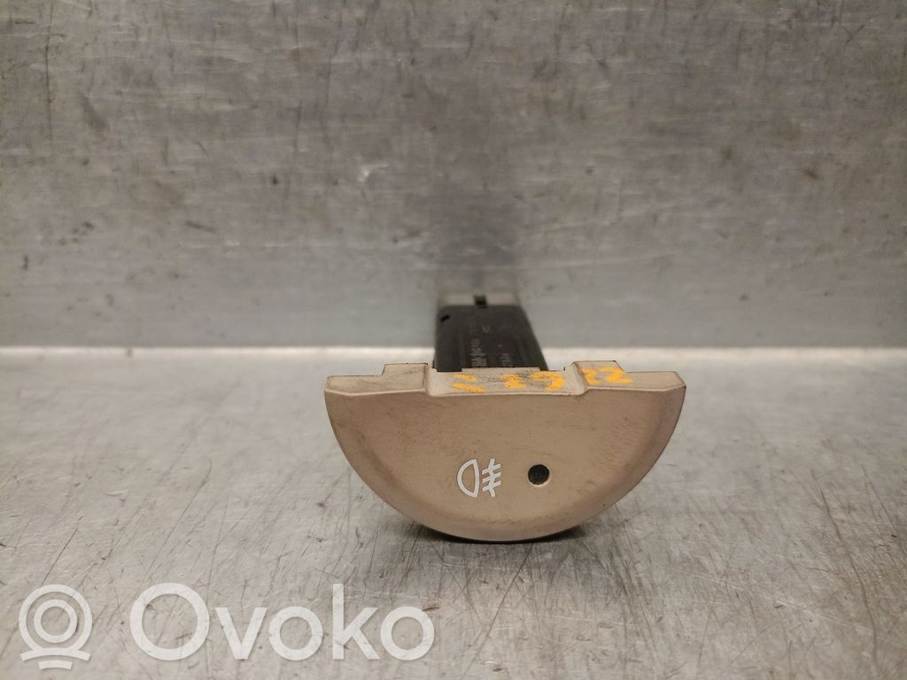Przycisk / Pokrętło regulacji oświetlenia deski rozdzielczej   937401E000OR,937401E000OR