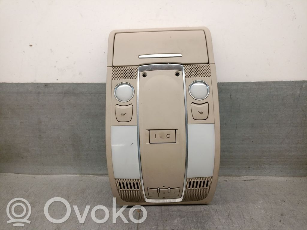 Otras luces interiores   4L0947135D,4L0947140