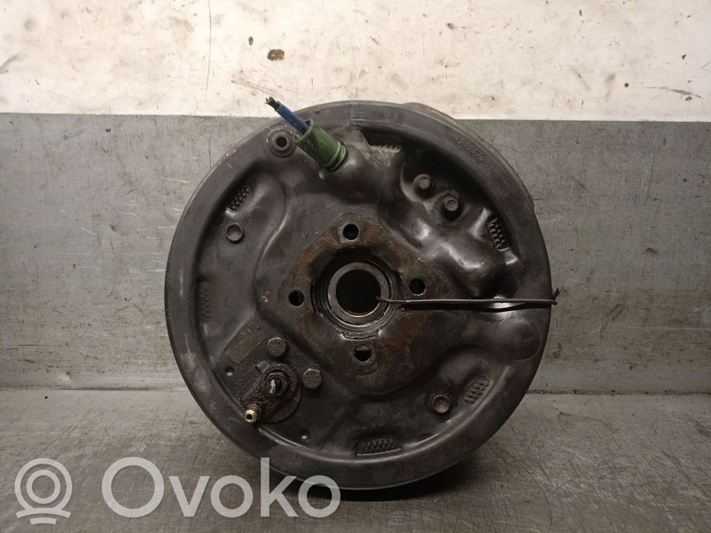 Peugeot 206 Rear wheel hub spindle/knuckle 