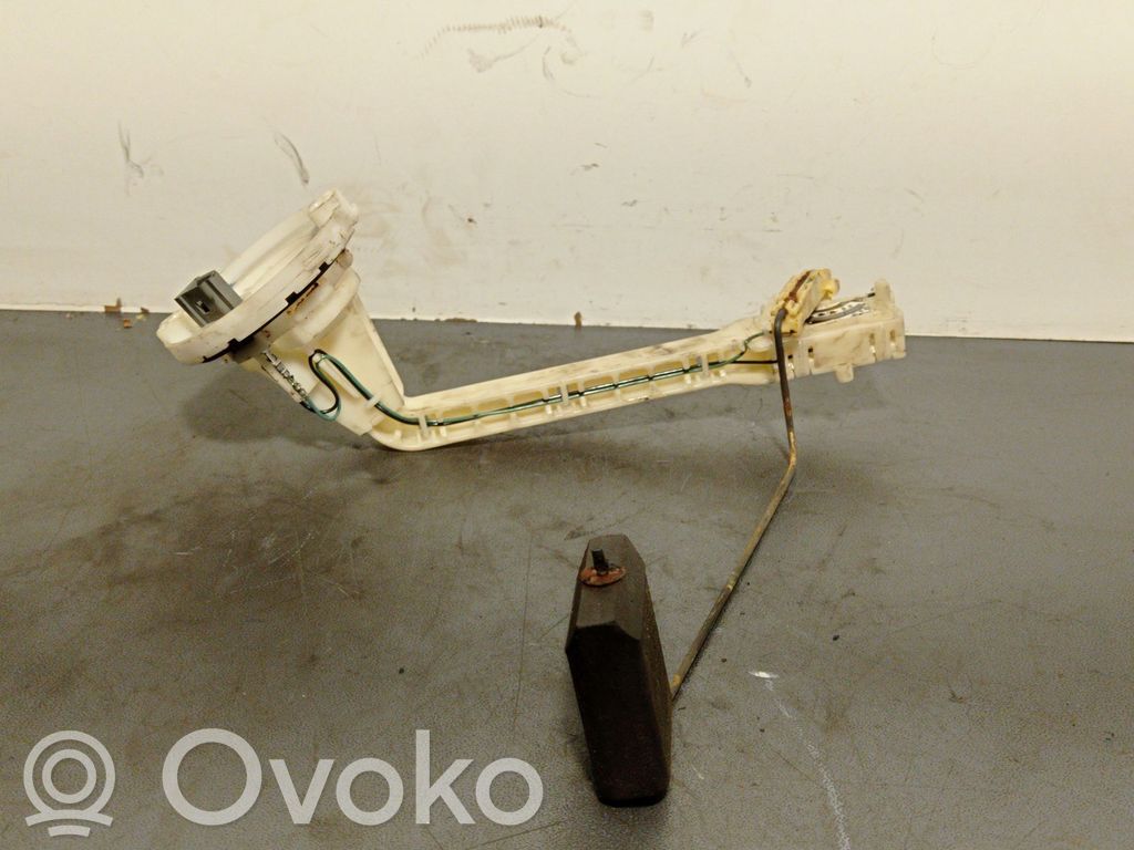 Mercedes-Benz E W210 Pompa paliwa w zbiorniku 