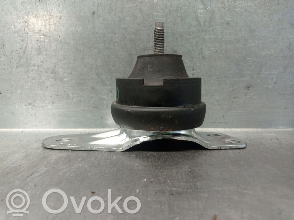 Citroen C5 Engine mount bracket 