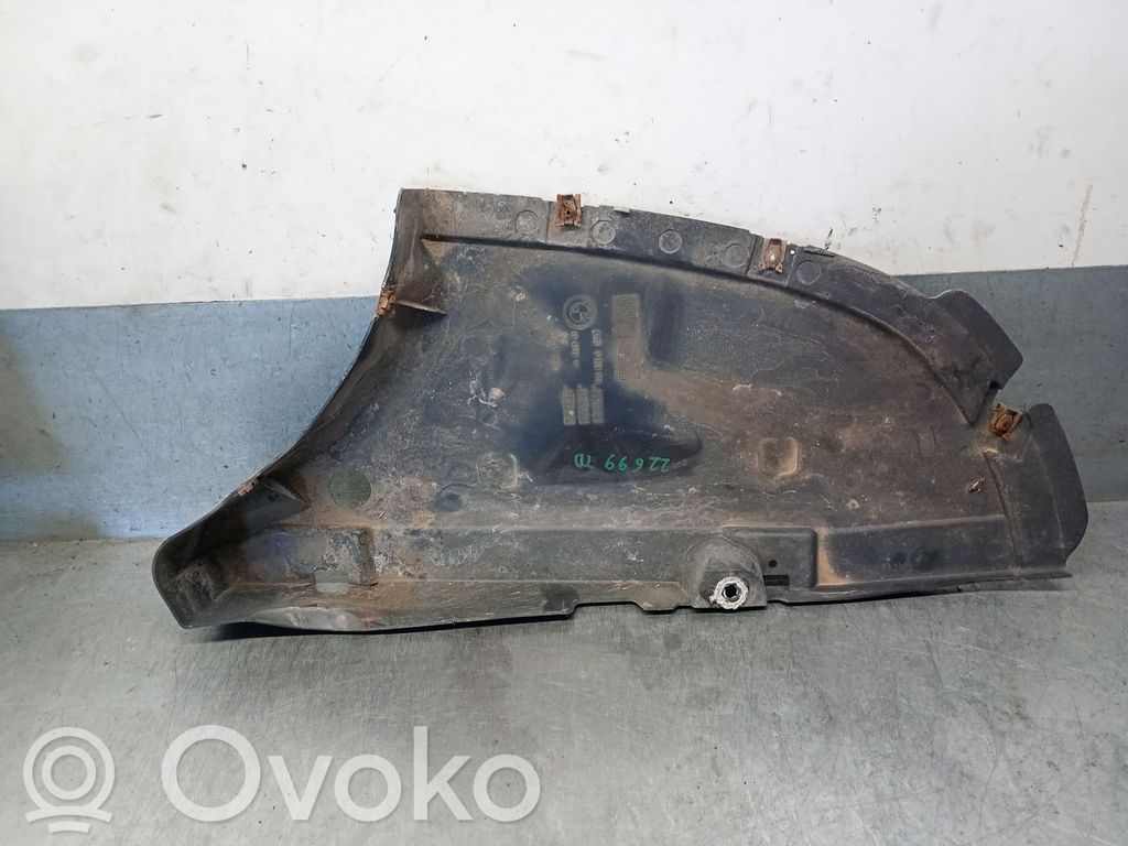 Placa protectora/protector antisalpicaduras motor   51757258048,51757258048