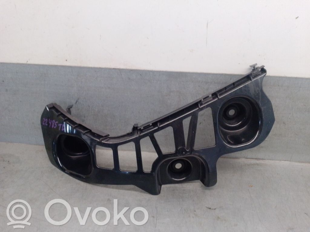 Mercedes-Benz CLA C118 X118 Staffa di rinforzo montaggio del paraurti anteriore