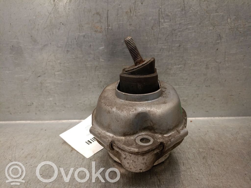 BMW X3 E83 Engine mount bracket 