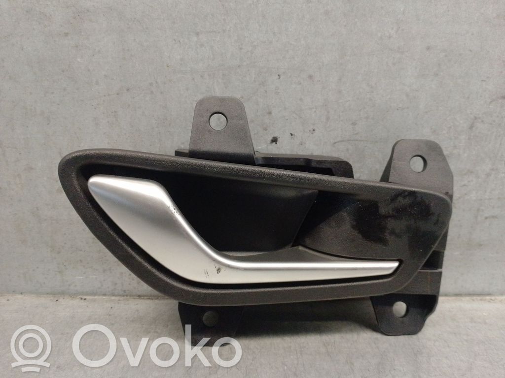 Hyundai Tucson TL Manecilla interna puerta trasera
