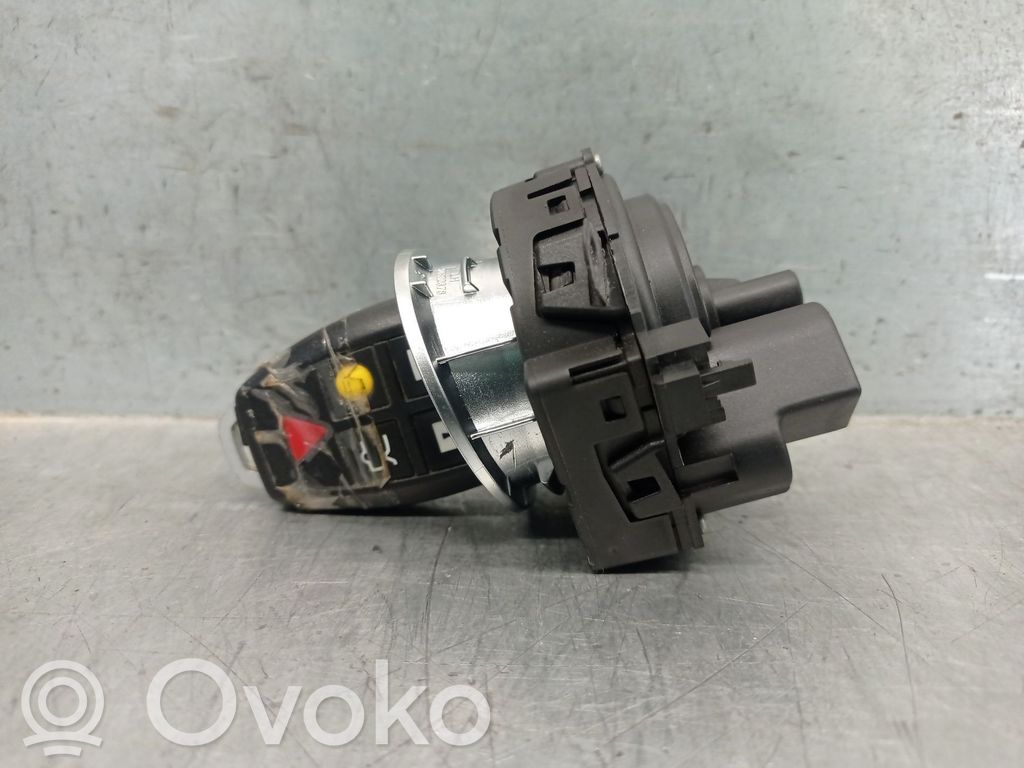 Volvo S40 Aizdedzes atslēga 