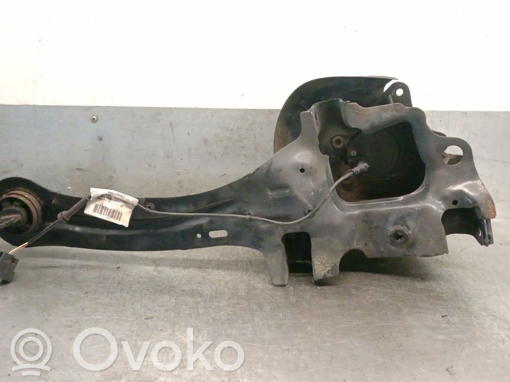 Volvo V40 Mangueta de dirección de rueda trasera 