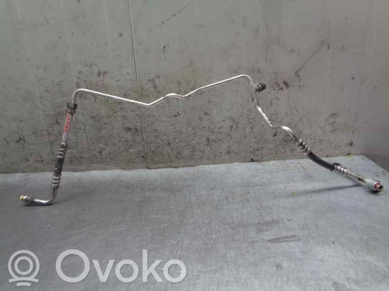 Ford Focus Ilmastointilaitteen putki (A/C) 