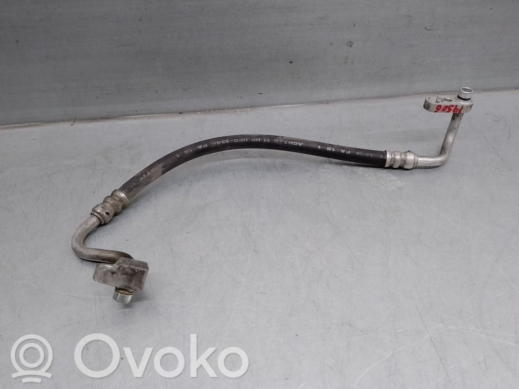 Ilmastointilaitteen putki (A/C)   924908J111