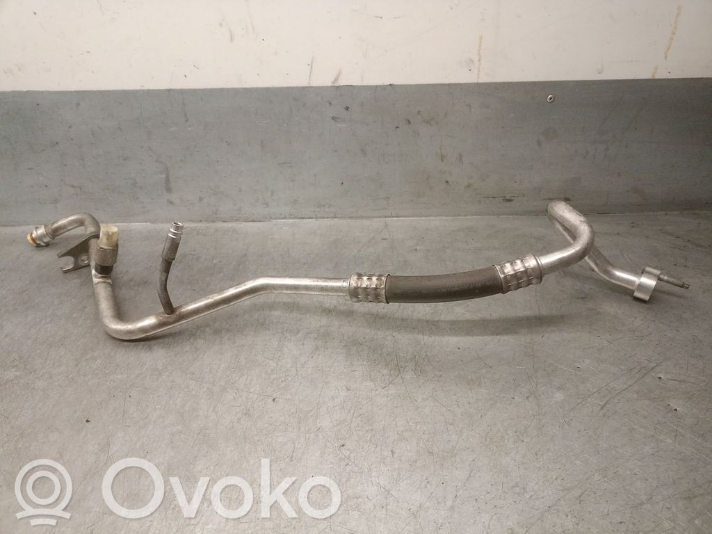Ford Focus Ilmastointilaitteen putki (A/C) 