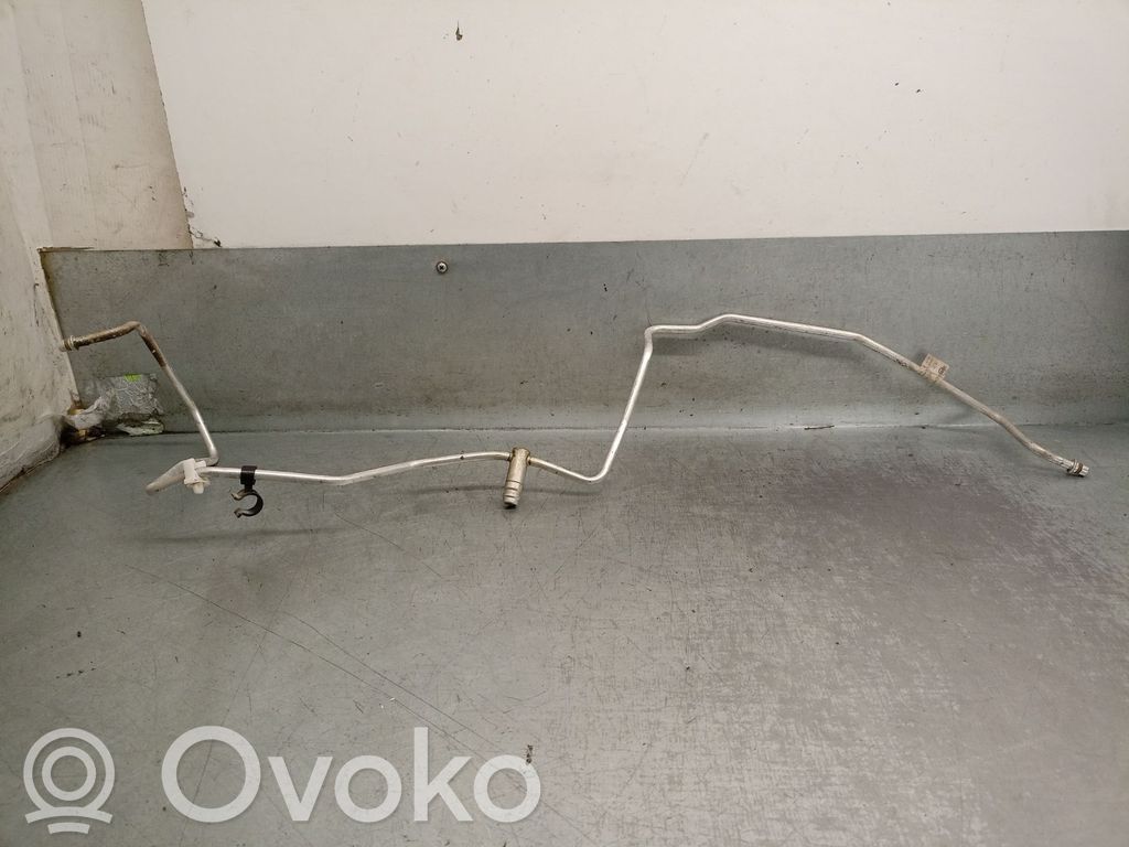 Nissan Navara D23 Ilmastointilaitteen putki (A/C) 
