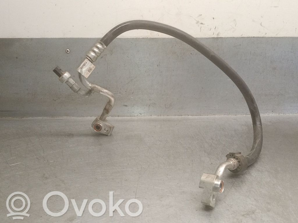 Ford Focus Ilmastointilaitteen putki (A/C) 