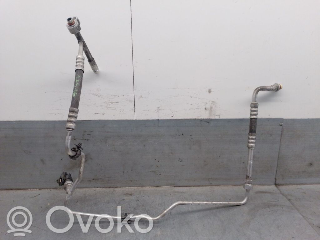 Ford Focus Ilmastointilaitteen putki (A/C) 