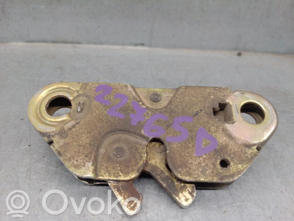 Seat Ibiza I (021A) Держатель 