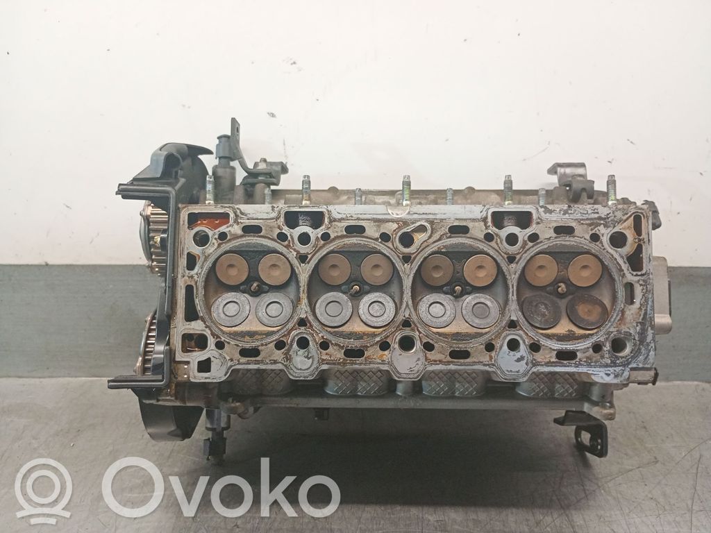 Chevrolet Cruze Engine head 