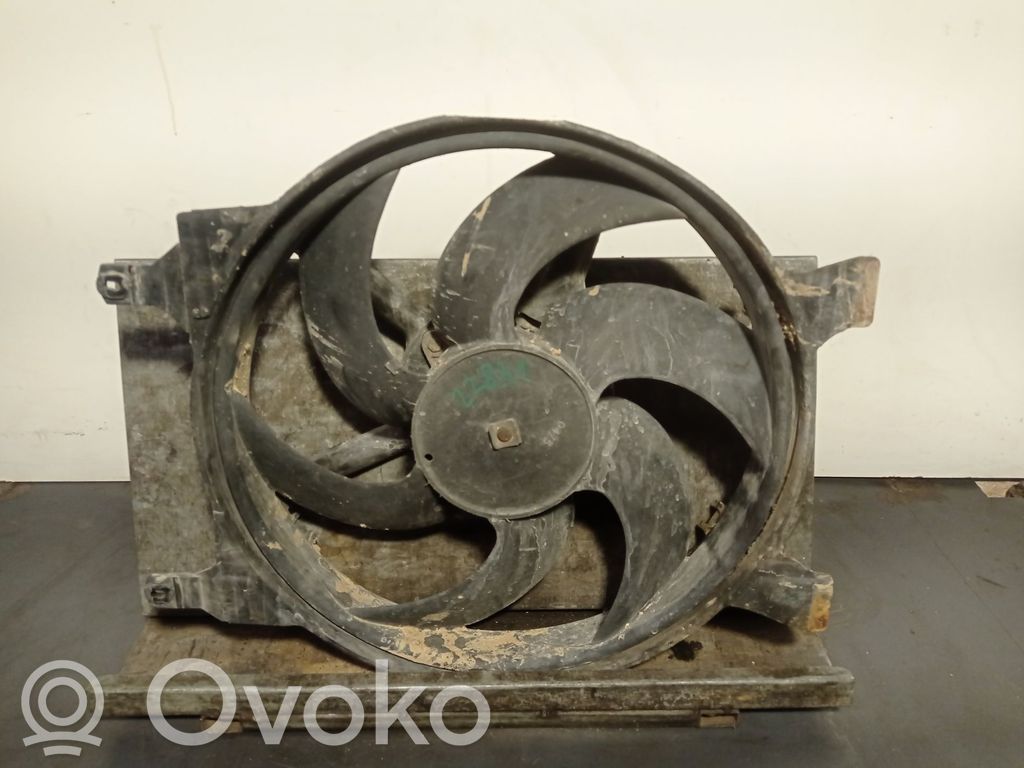 Renault Express Elektrisks radiatoru ventilators 