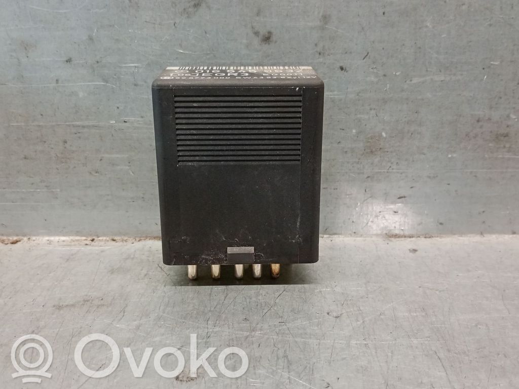 Mercedes-Benz E W210 Fuse module 
