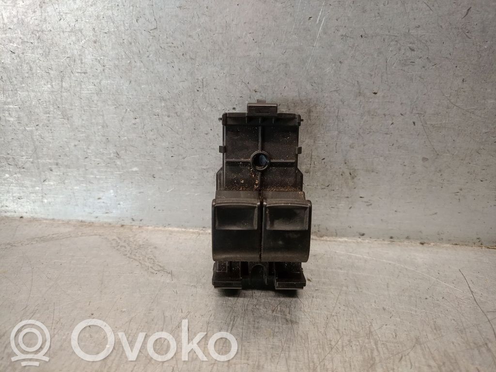 Peugeot 108 Electric window control switch 