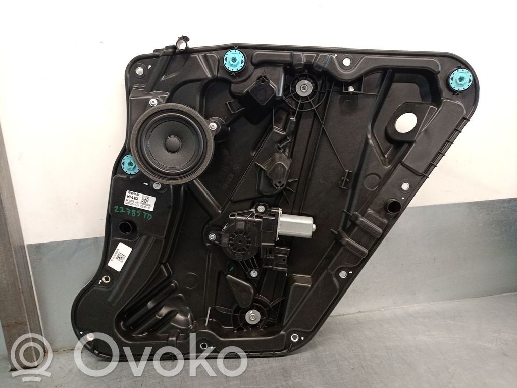 BMW X1 U11 Elektryczny podnośnik szyby drzwi tylnych 