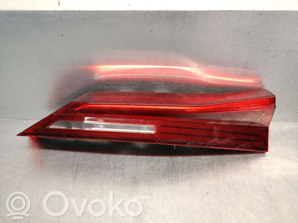 BMW X1 U11 Lampa tylna 