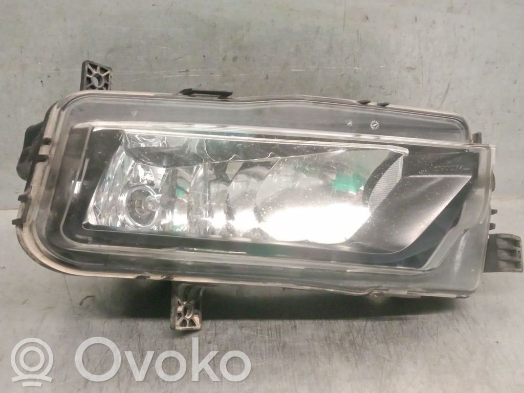 Volkswagen Caddy Etusumuvalo 