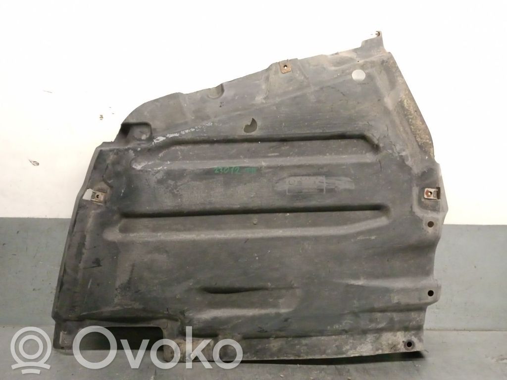 BMW 3 E90 E91 Variklio dugno apsauga 