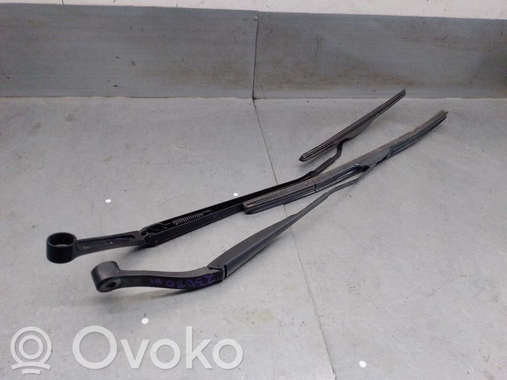 Suzuki Vitara (LY) Wischerarm vorne 