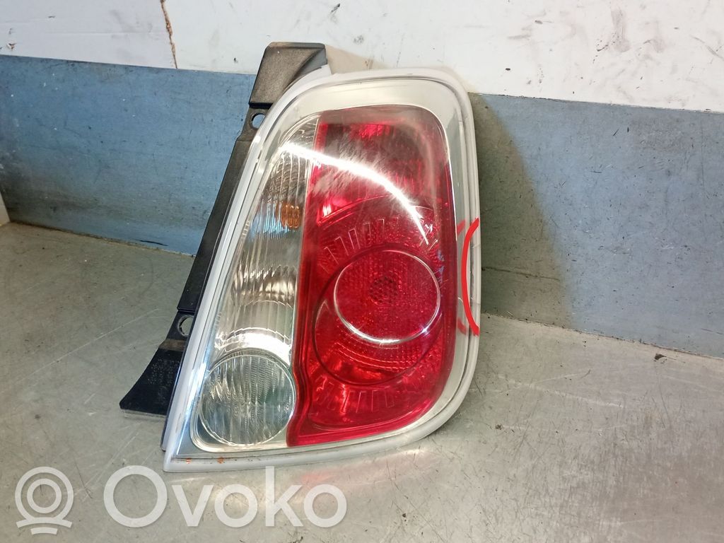Fiat 500 Abarth Lampă spate în caroserie