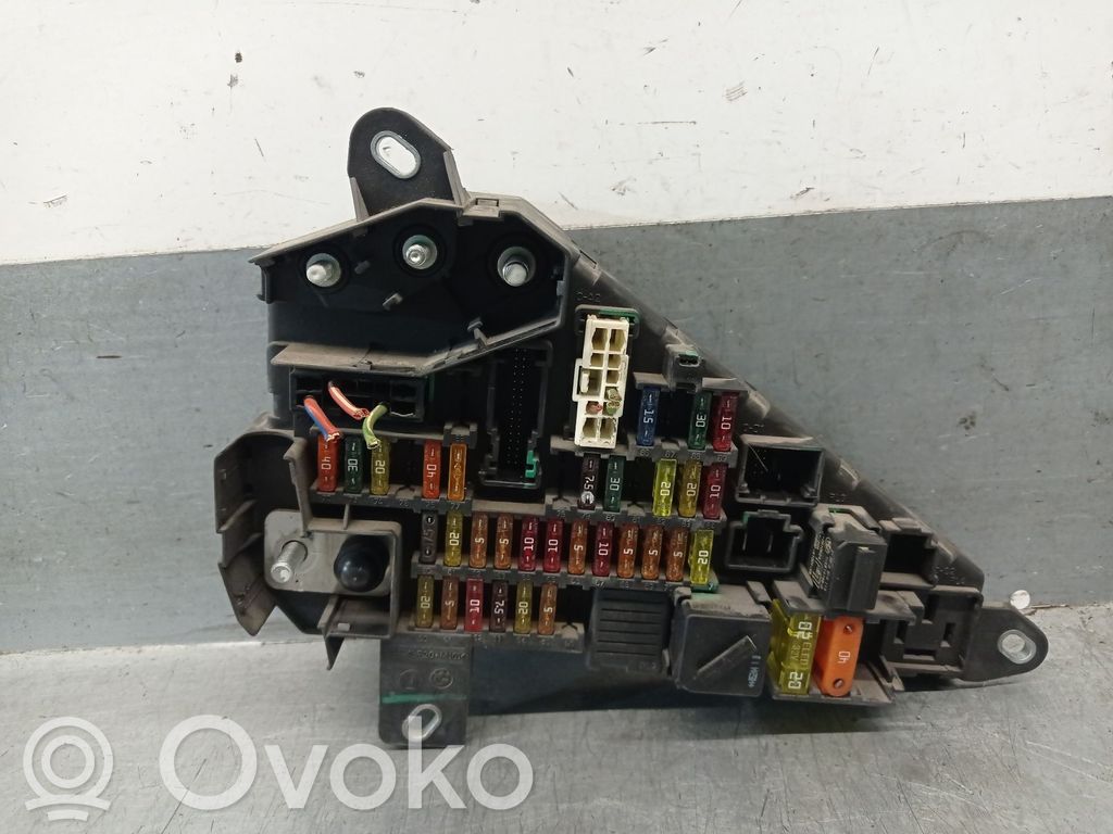 BMW 5 E60 E61 Fuse box set 