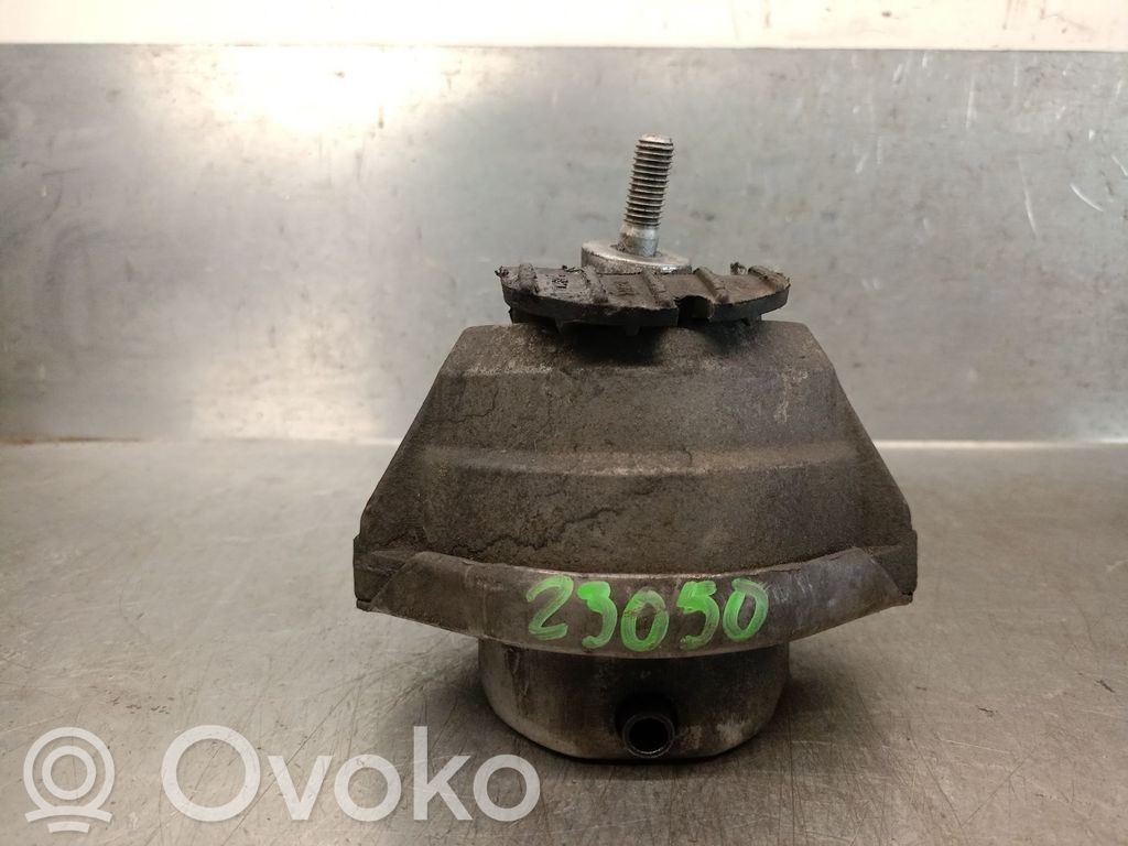 BMW 5 E60 E61 Supporto di montaggio del motore