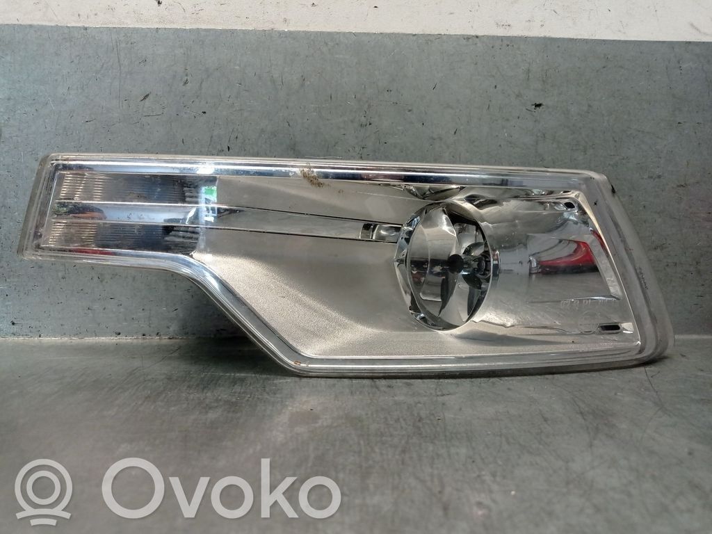 Etusumuvalo   27156300,6208J4