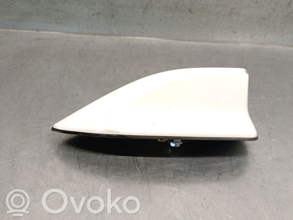 Toyota Yaris XP210 Antenna autoradio